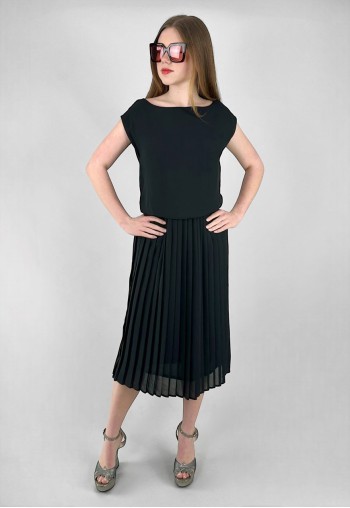 80's Vintage Sleeveless Black Pleated Ladies Midi Dress